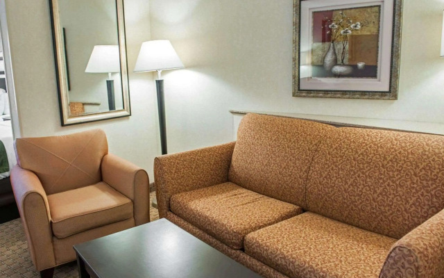 Comfort Suites Southport