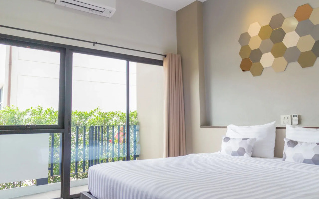 M2 Hotel