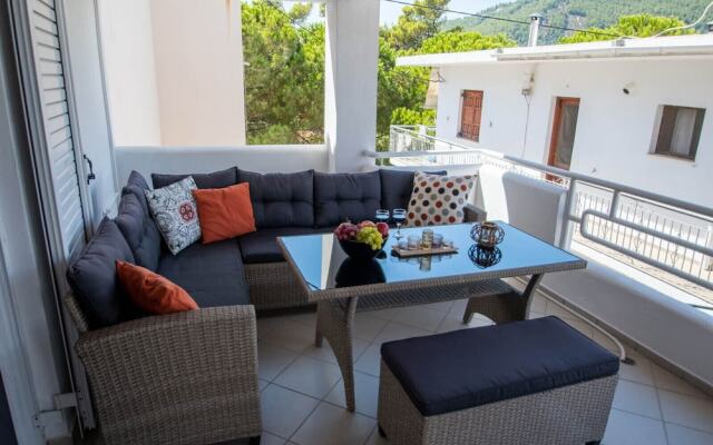 Avres Apartments