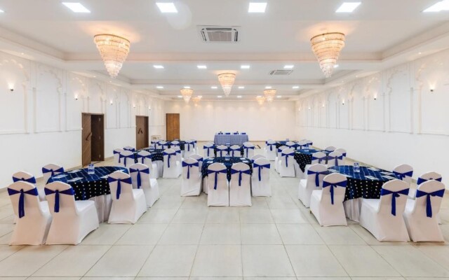Traavista Aravali Mahal