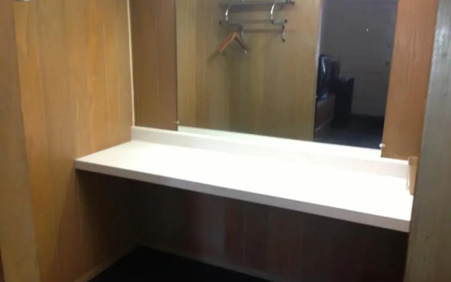 Economy Inn - Cullman