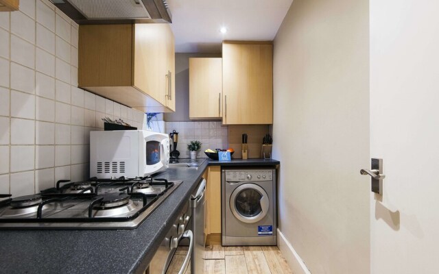 Bright Mornington Avenue Apartment I - KDW01