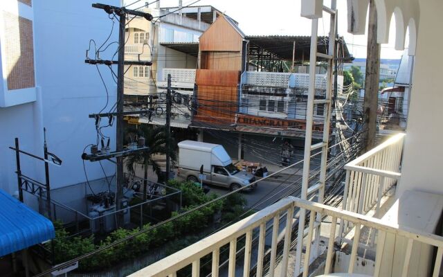 Yellow Flowers Hostel