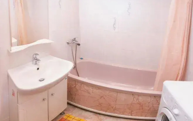 Апартаменты 72 квадратных метра на улице Свердлова, д.20