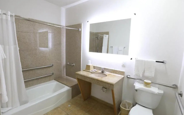 Hotel O Executive Inn & Suites Cuero Hwy 87