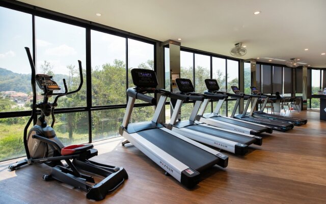Premier Hill View Suite P708 at Citygate
