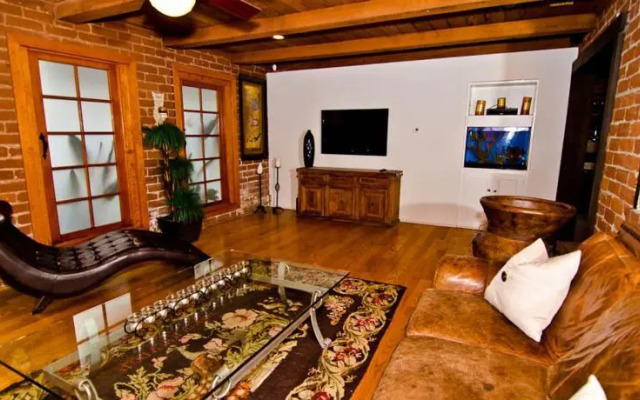 Chandler Estates Euro Castle