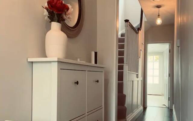 The Midsummer Common - Modern & Spacious 2bdr House With Garden