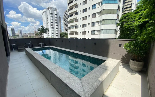 Piscina- AC- academia - Brazilian Corner