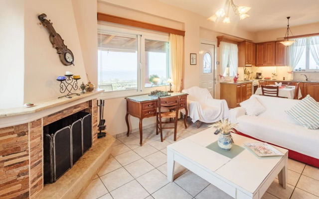 Country House with Panoramic View And Beach Access