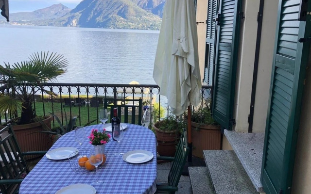 Giulia Apartment With Lake View in Verbania