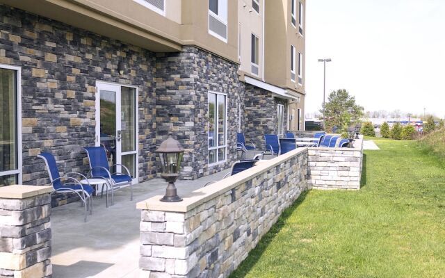 Fairfield Inn & Suites Slippery Rock