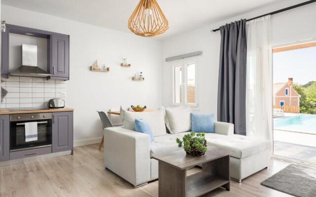 Reiki Villas & Apartments