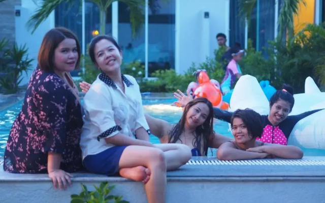 Sea Sand House Resort