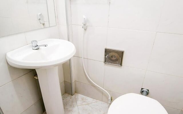 Oyo 131 Girassol Carioca