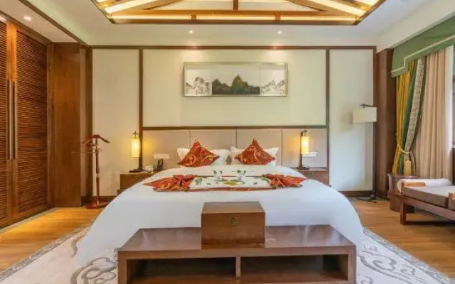 Gongga cliff Hot Spring Hotel