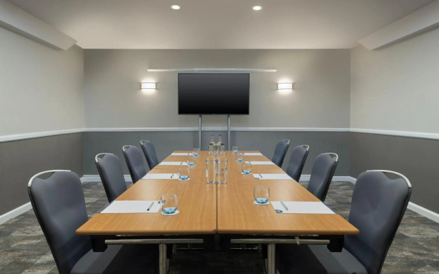 Delta Hotels by Marriott Waltham Abbey