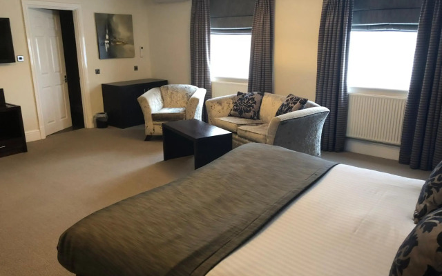 Lion Hotel