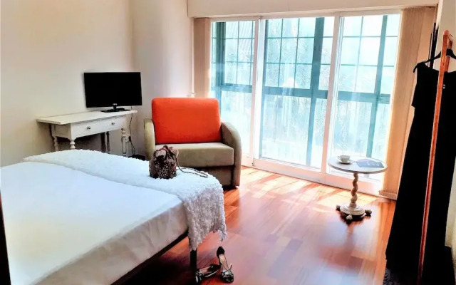 LARGE Apartment with large and sunny Terrace - Garden & Outdoor Gym, ALICANTE CENTER