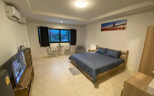 84 Bar ve Konuk Evimiz