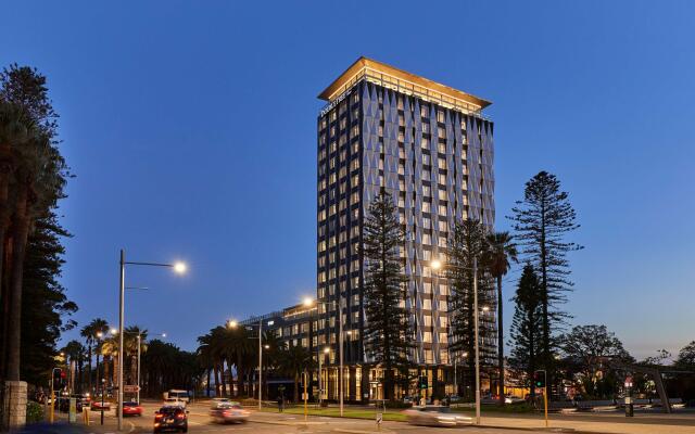 DoubleTree by Hilton Perth Waterfront