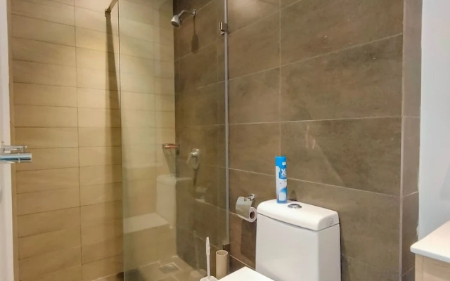 Lux Suites Astoria Apartments Lavington