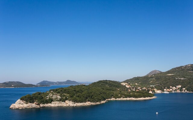 Room-wonderfull View to the Entire bay o