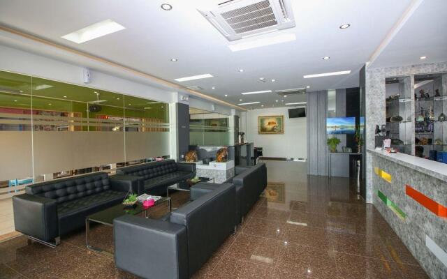 Airy Sukajadi Sudirman Komplek Dermaga Blok RA 1 Batam