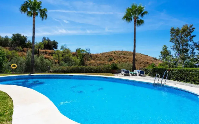 Apartment - 2 Bedrooms with Pool and WiFi - 107865