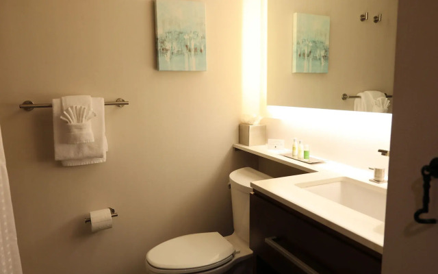 DoubleTree by Hilton Omaha Southwest