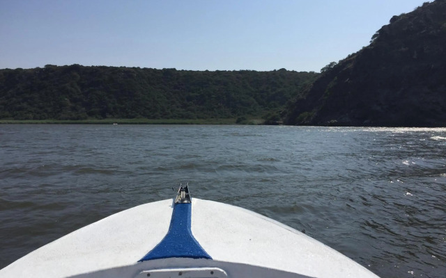 Pole Pole holiday home