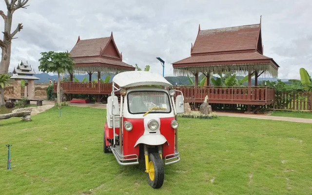 Montharntham Resort Ruknailuang