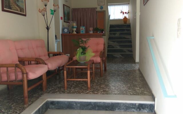 Pansion Akrogiali