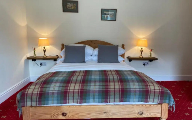 THE Gordon Arms Restaurant With Rooms