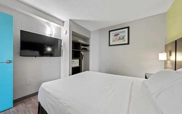 SureStay Studio by Best Western Virginia Beach Oceanfront
