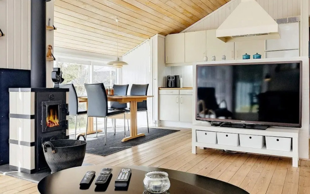 5 Person Holiday Home in Jerup-by Traum