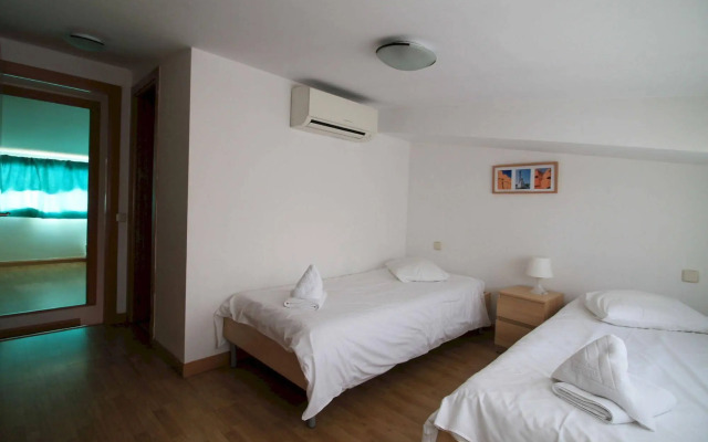 Prado Apartments