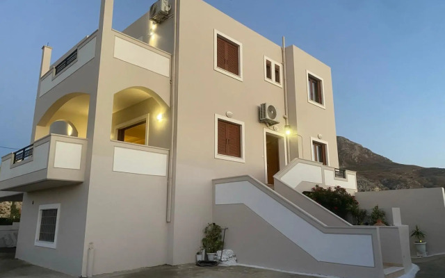 The high level Villa with amazing views 5'from falassarna!