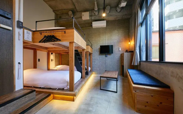 Mizuka Nakasu 7 Unmanned Hotel