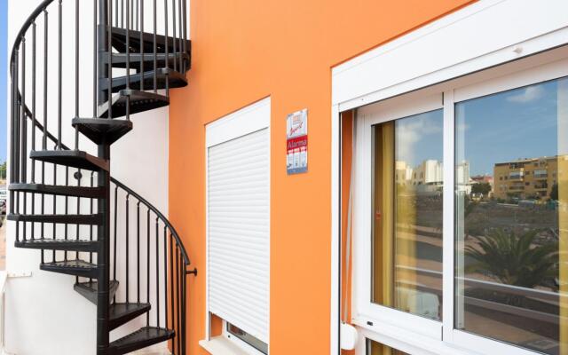 Home2Book Beautiful Duplex Parque La Reina + Wifi