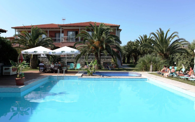 Hanioti Village Resort