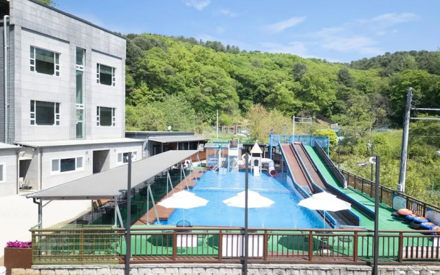 Namyangju Cozy Hill Spa Pension