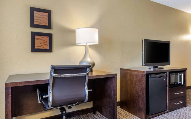 Suburban Studios Arlington Heights – Elk Grove