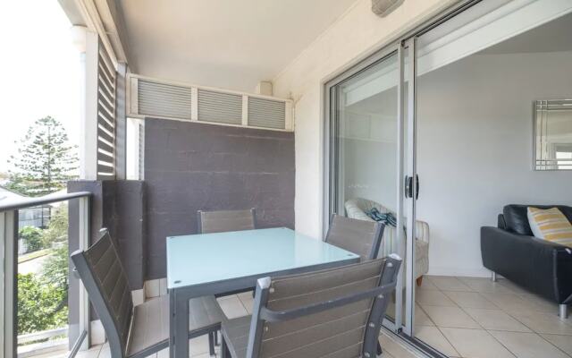 Peaceful 1 Bedroom Apartment with Parking