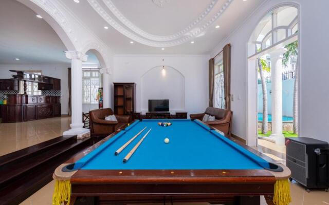 Ruby Villa F1