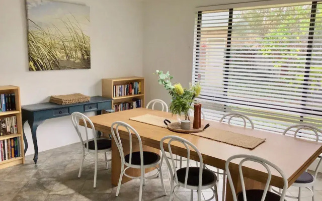 Discover the Charm of Hakea Haven