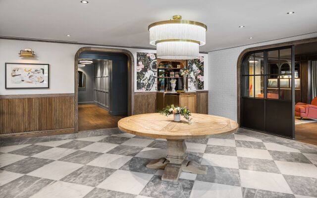 Wylie Hotel Atlanta, Tapestry Collection by Hilton