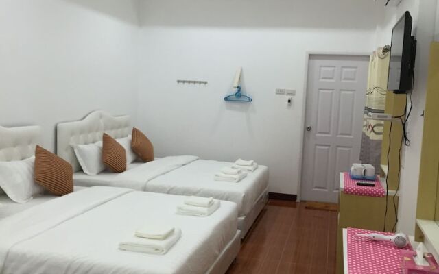 Phum & Proud Homestay