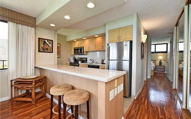 Papakea #l208 1 Bedroom Condo by Redawning