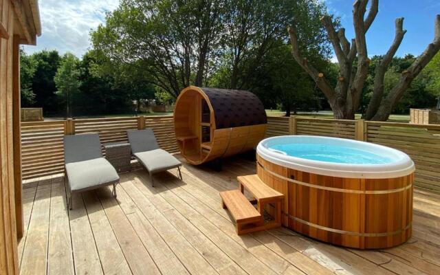 Woodland Park Lodges